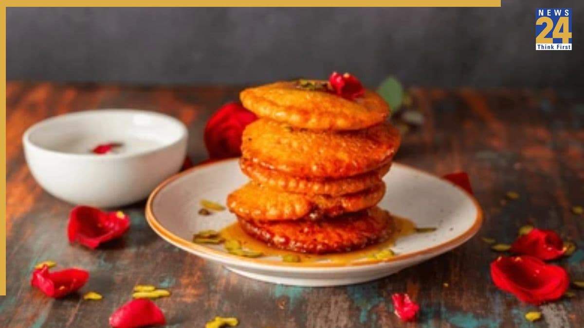 Chawal Ka Pua Recipe: बच्चों के लिए बनाएं क्रिस्पी चावल का पुआ, इस रेसिपी से सिर्फ 20 मिनट में हो जाएंगे तैयार पुआ