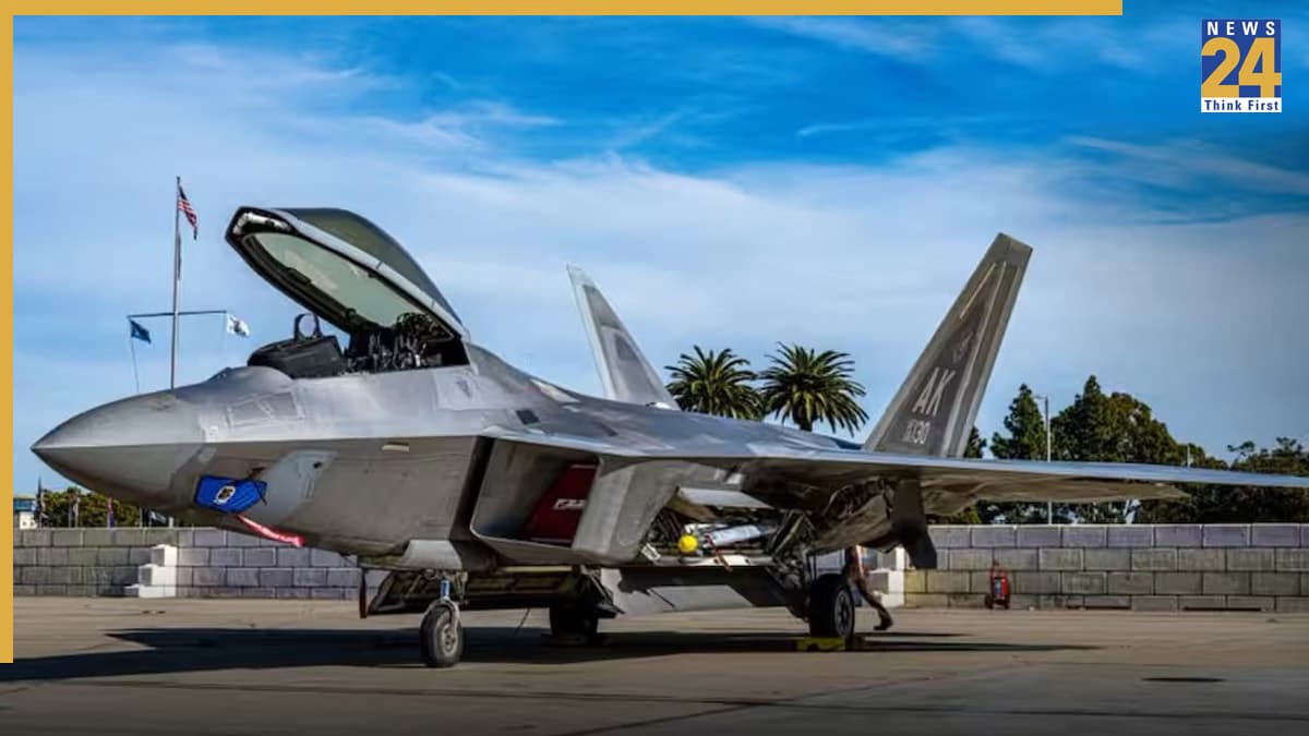 PM मोदी से पहले इजरायल पहुंचे अमेरिकी F-22 फाइटर जेट, जानिए क्या है US की प्लानिंग?