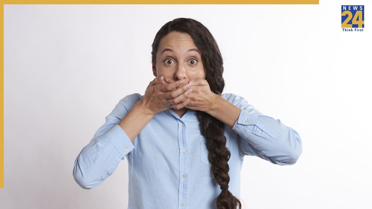 क्या आप जानते हैं छोटे छालों से भी हो सकता है मुंह के कैंसर की शुरुआत?