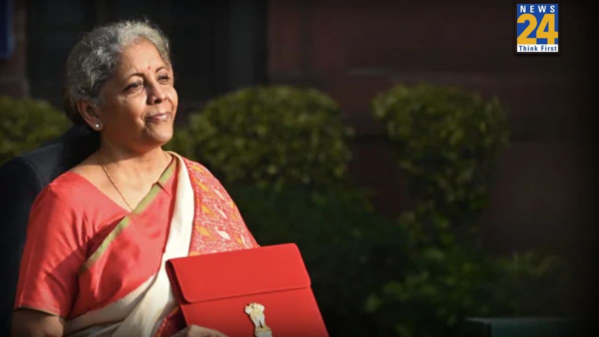 क्या मिडिल क्लास बचा पाएगी पैसा? जानिए- बजट 2026 में आम जन की जेब के लिए क्या है खास