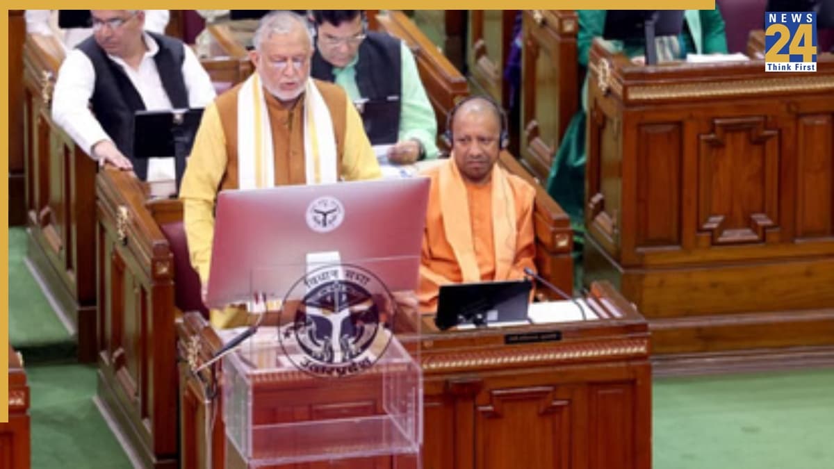 UP Budget 2026-27: AI क्लस्टर, 10 लाख नौकरी, 40 लाख टैबलेट… चुनाव से पहले योगी सरकार ने खोला पिटारा, 9.12 लाख करोड़ का बजट पेश