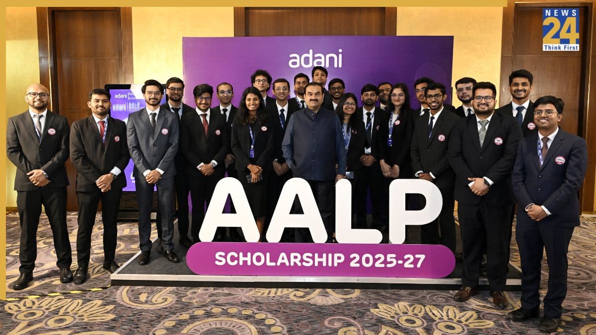 अडाणी एक्सेलेरेटेड लीडरशिप प्रोग्राम के तहत 24 होनहार छात्रों को मिली स्कॉलरशिप, गौतम अडानी ने कहा– भारत का भविष्य सुरक्षित हाथों में
