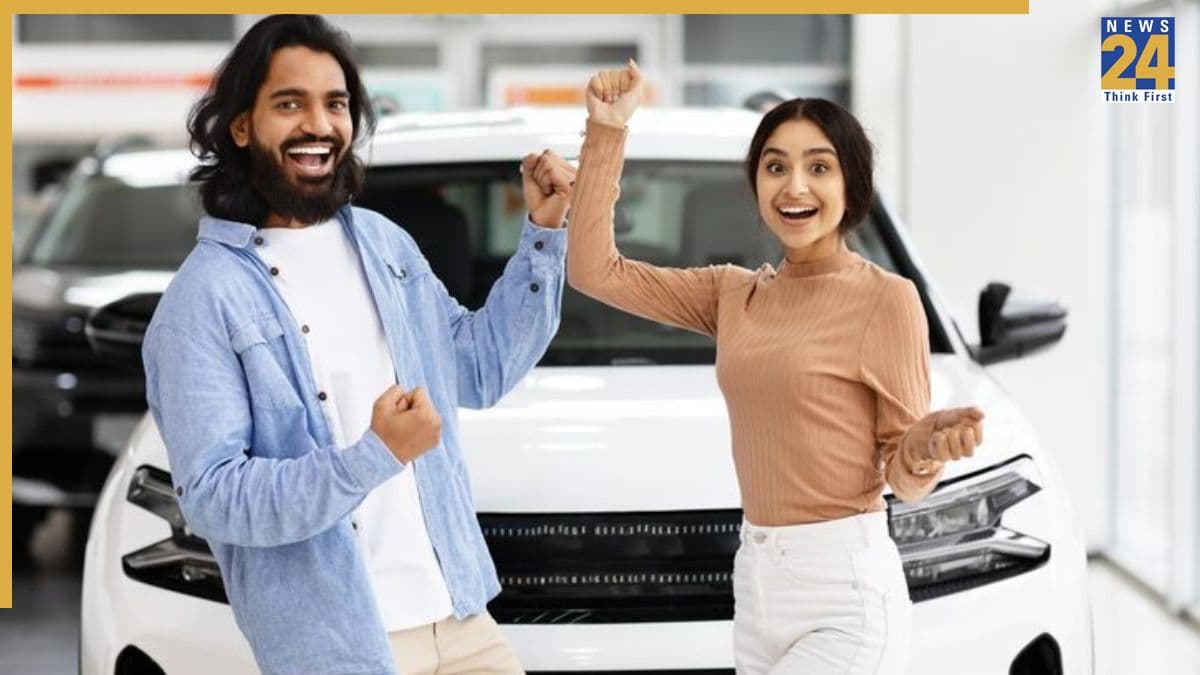 50 हजार सैलरी वाले खरीद सकते हैं ये कारें, सिर्फ 12 हजार EMI में आएगी नई गाड़ी! जानिए पूरा हिसाब
