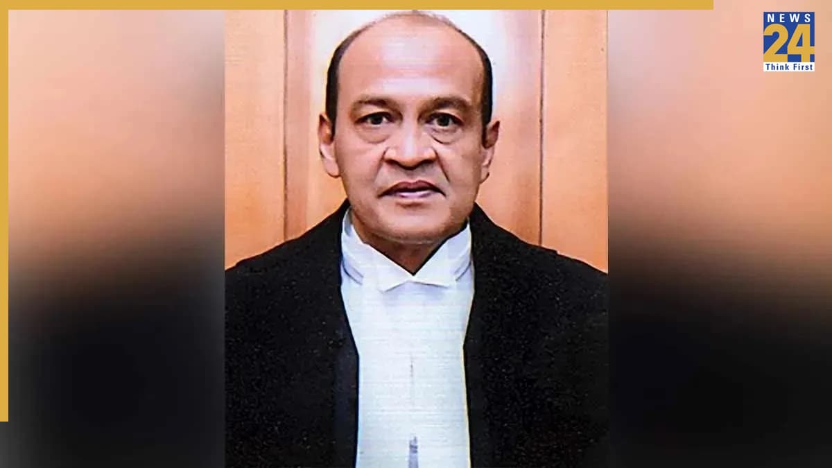 जस्टिस यशवंत वर्मा केस: लोकसभा स्पीकर ने जांच कमेटी का किया पुनर्गठन, जानें क्यों बदली गई टीम?