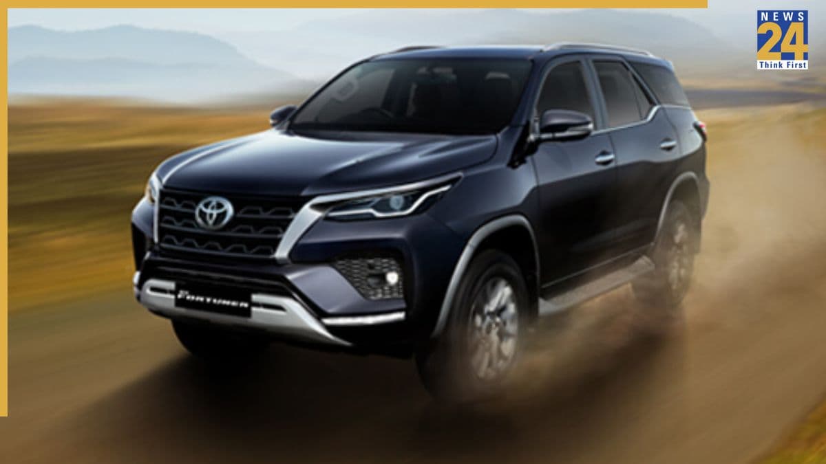 नई Toyota Fortuner लेने से पहले रुक जाएं! 2026 मॉडल में मिलेंगे ऐसे फीचर्स जो अभी तक नहीं देखे