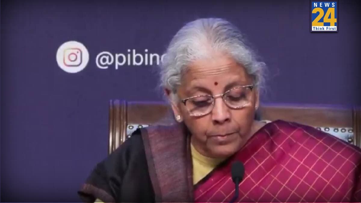 '7 दुर्लभ बीमारियों को इंपोर्ट ड्यूटी की छूट वाली लिस्ट में जोड़ा गया', निर्मला सीतारमण ने बताई बजट की मुख्य बातें