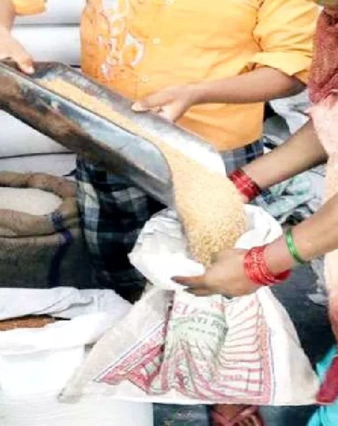 गरीब परिवारों के लिए राहत