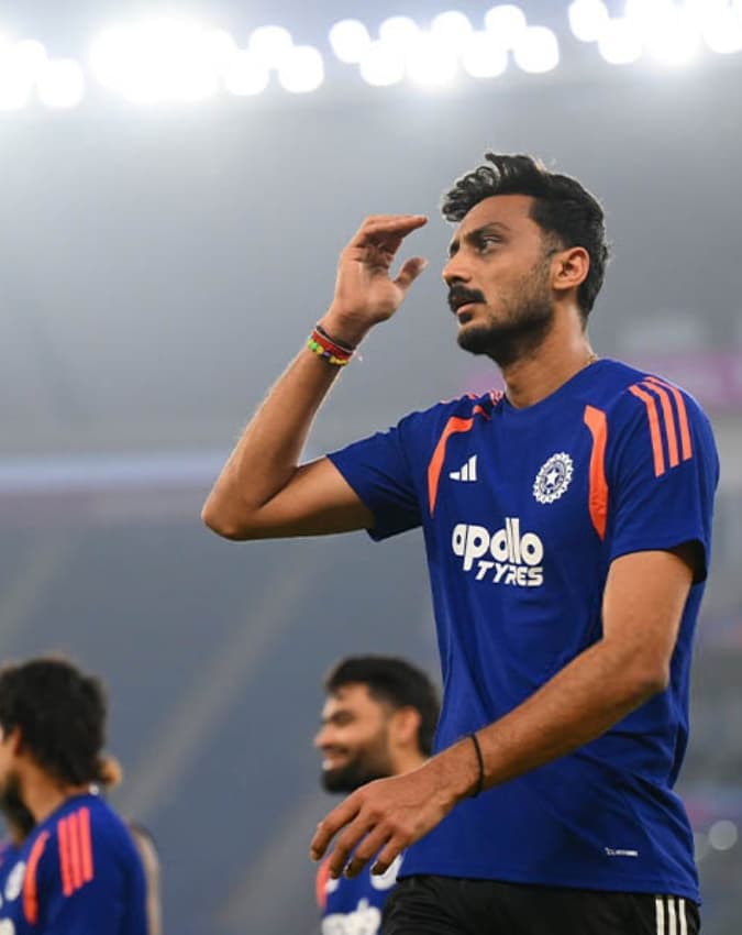 फाइनल में शानदार गेंदबाजी