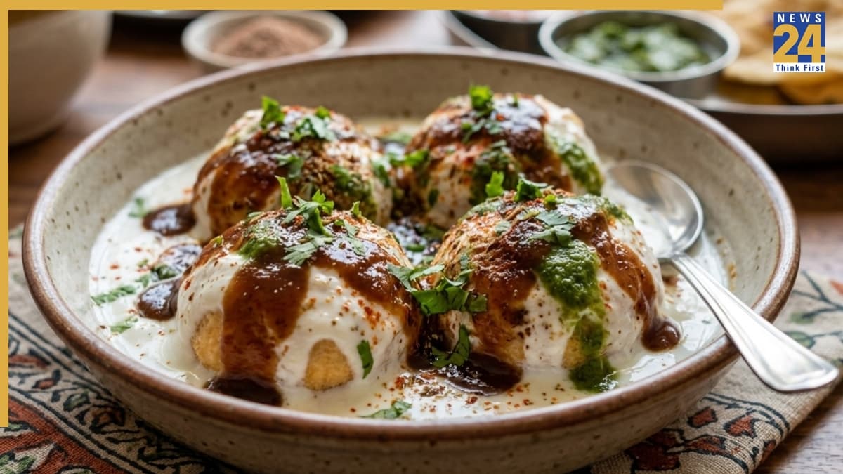 Eid Special Recipe: इस ईद घर पर बनाएं बेसन के नरम और स्पंजी दही बड़े, मेहमान भी पूछेंगे रेसिपी