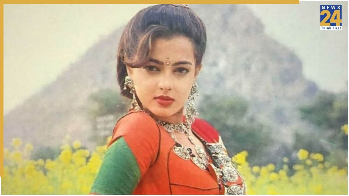 Mamta Kulkarni का बदला हुलिया, क्या खत्म हुआ साध्वी बनने का ढोंग? नया लुक देख भड़के लोग