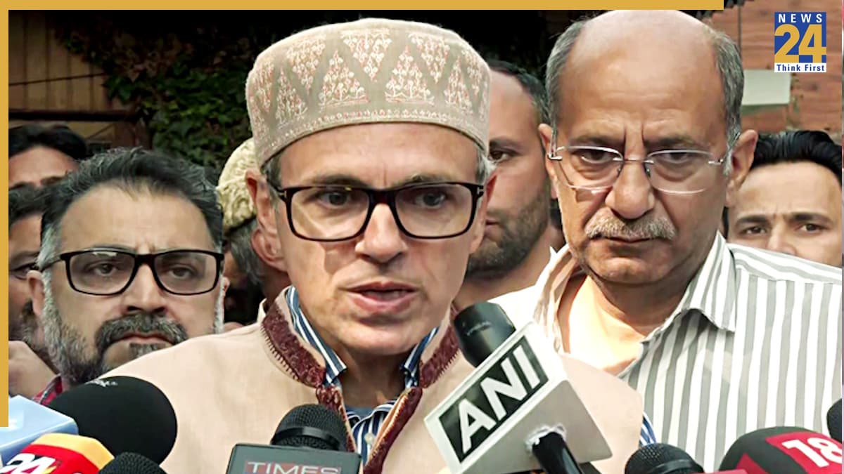 '20-30 करोड़ रुपए और मंत्री पद का ऑफर', उमर अब्दुल्ला का BJP पर सरकार गिराने की कोशिश का बड़ा आरोप