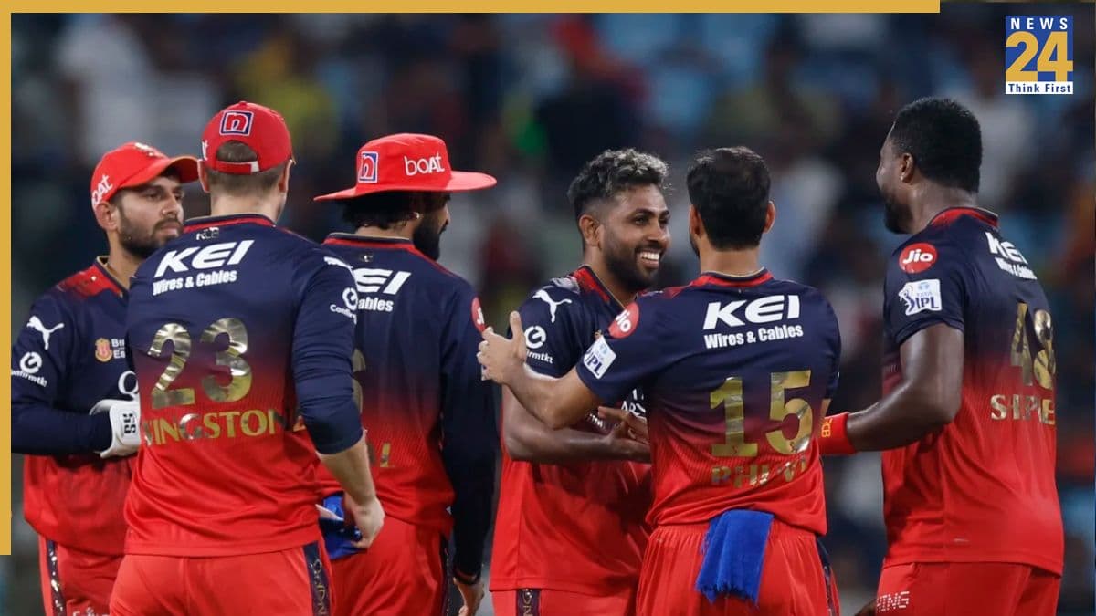 IPL 2026 से ठीक पहले बाहर हुआ RCB का स्टार तेज गेंदबाज! नहीं मिली क्रिकेट बोर्ड से अनुमति