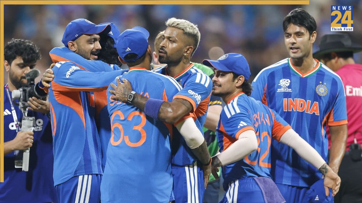 सेमीफाइनल में इंडिया की जीत से गदगद हुए RCB के दिग्गज, इस भारतीय क्रिकेटर को बताया बड़े मैच का खिलाड़ी