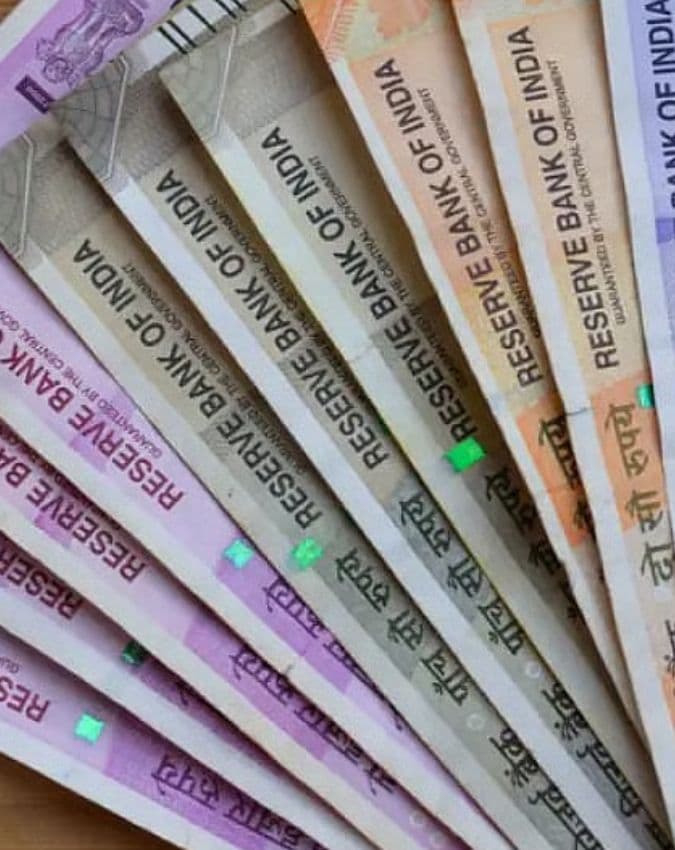 कर्मचारियों की क्या है मांग