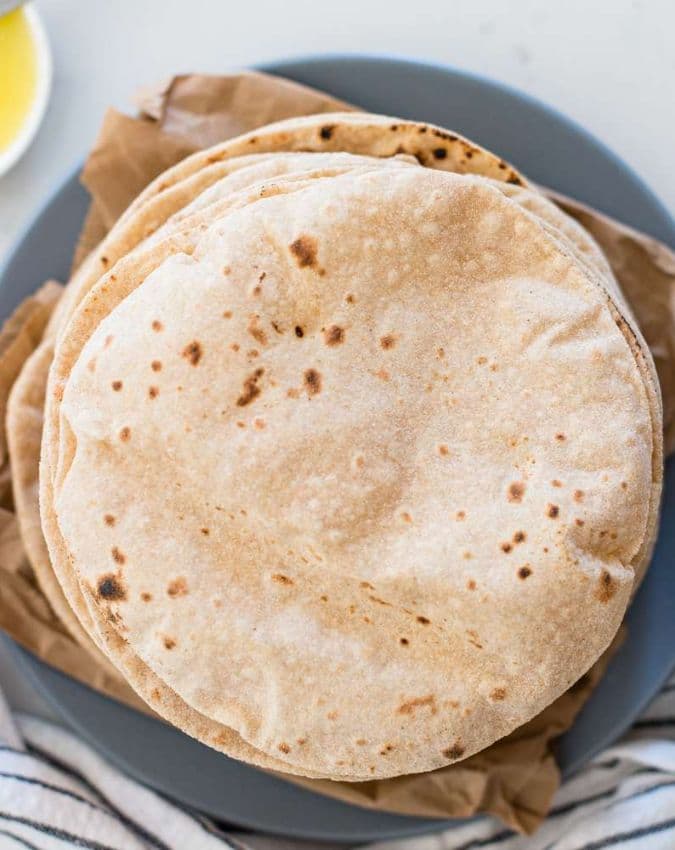 टिश्यू पेपर सोख लेता है एक्सट्रा नमी