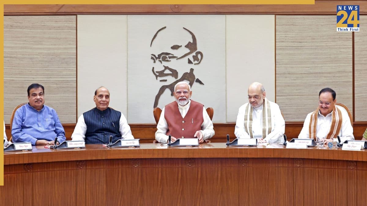 33,660 करोड़ की 'भव्य' योजना से देशभर में बनेंगे 100 औद्योगिक पार्क, केंद्र सरकार ने लगाई मुहर