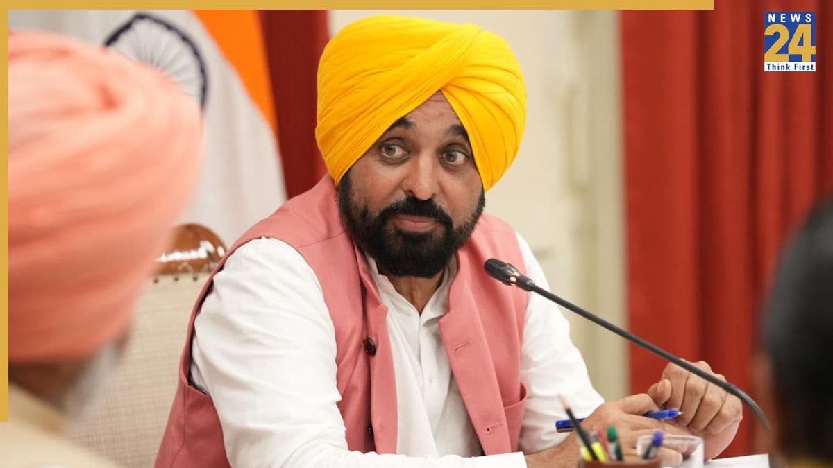 मुख्यमंत्री भगवंत सिंह मान के नेतृत्व में कैबिनेट की ओर से ‘मुख्यमंत्री मावां-धीयां सत्कार योजना’ शुरू करने को हरी झंडी; 97 प्रतिशत से अधिक महिलाओं को हर महीने 1000–1500 रुपए सम्मान राशि मिलेगी