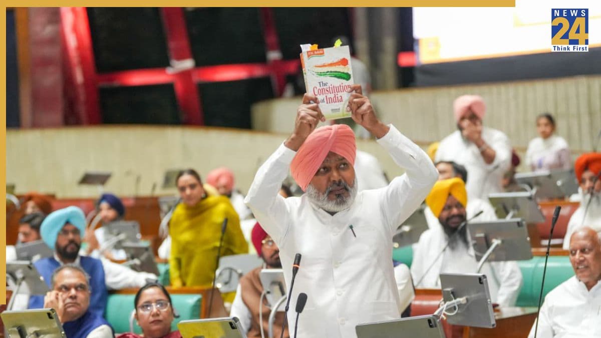 महिलाओं के खिलाफ अपमानजनक टिप्पणियां और भद्दी शब्दावली बिल्कुल भी बर्दाश्त योग्य नहीं; कांग्रेसी विधायक सुखपाल सिंह खैहरा तुरंत माफी मांगें: हरपाल सिंह चीमा