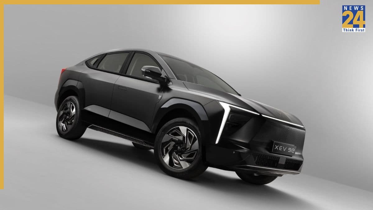 Mahindra XEV 9e का सबसे लग्जरी अवतार लॉन्च! 16 स्पीकर साउंड और 500KM रेंज, कीमत जानकर चौंक जाएंगे