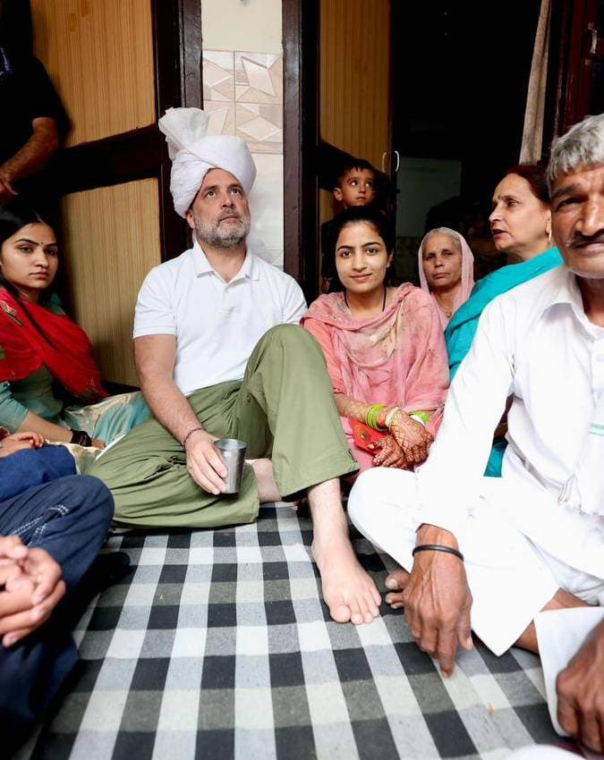 गांव में जश्न का माहौल