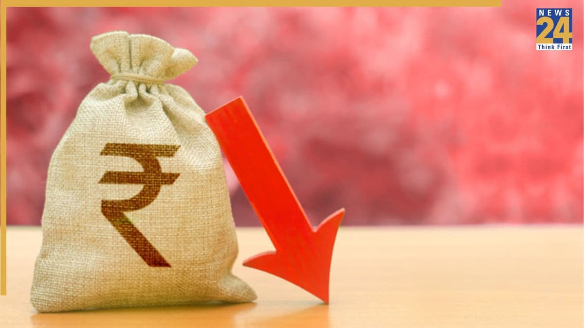 Rupee at All time Low: इतिहास के सबसे निचले स्तर पर रुपया! पहली बार 94 रुपये के पार पहुंचा डॉलर; ईरान युद्ध और कच्चे तेल ने बढ़ाई टेंशन