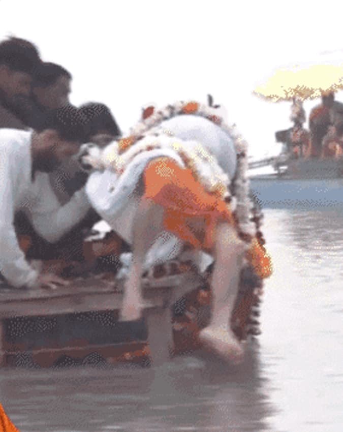 जल समाधि क्या है?