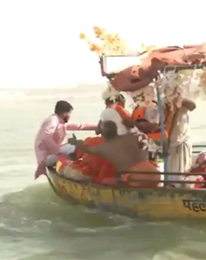 दाह संस्कार से परहेज क्यों?