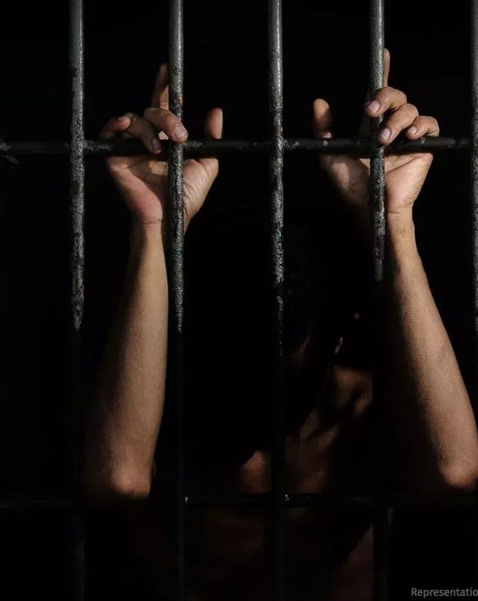 लापरवाही का सीधा मतलब जेल