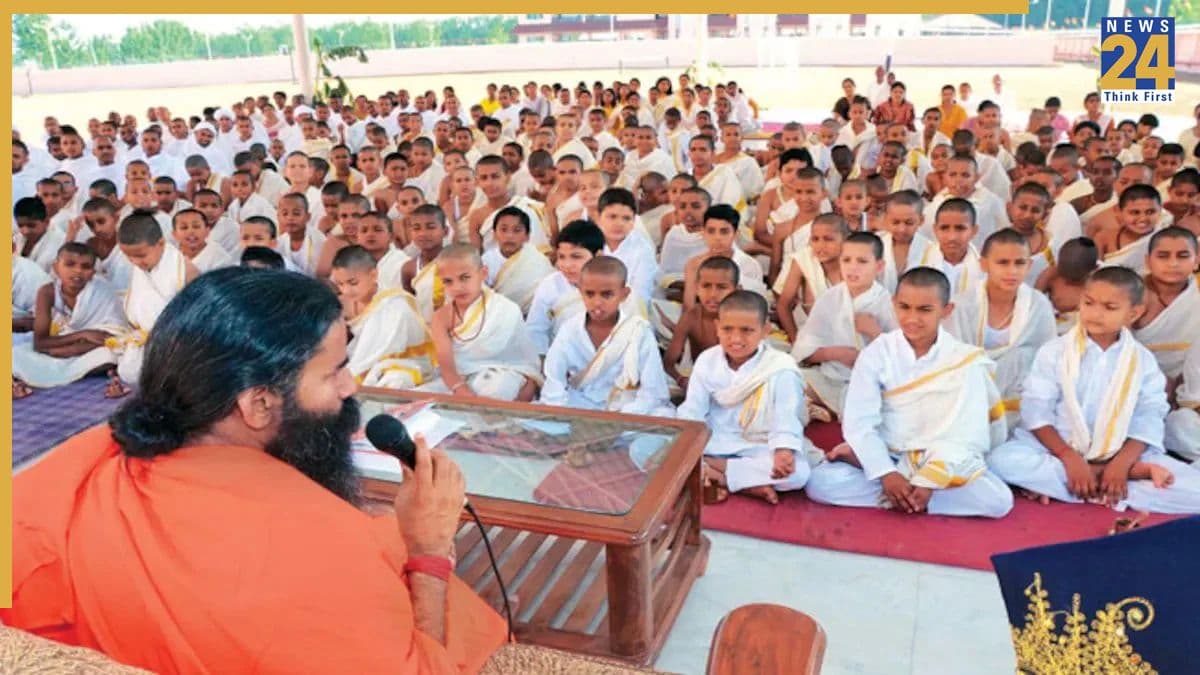 बच्चों की पढ़ाई में अब मिलेगा संस्कारों का संगम, पतंजलि के साथ शास्त्रीय कलाओं से सज रहा शिक्षा का नया दौर