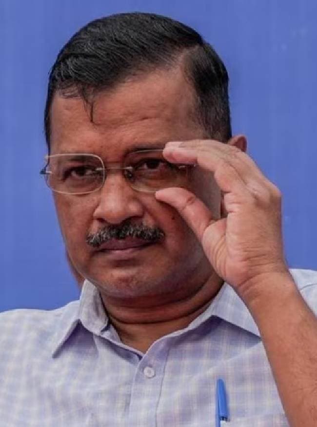 केजरीवाल ने की थी सांसदों से बात