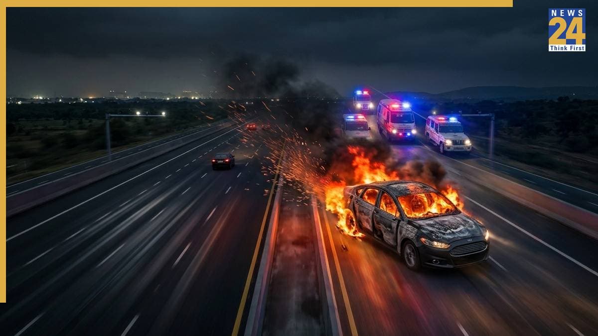Delhi-Mumbai Expressway: अलवर में भीषण हादसा, चलती कार बनी आग का गोला, बच्ची समेत जिंदा जले 5 लोग