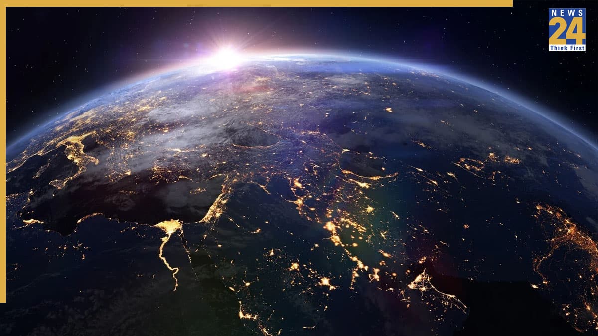 EARTH.jpg EARTH.jpg