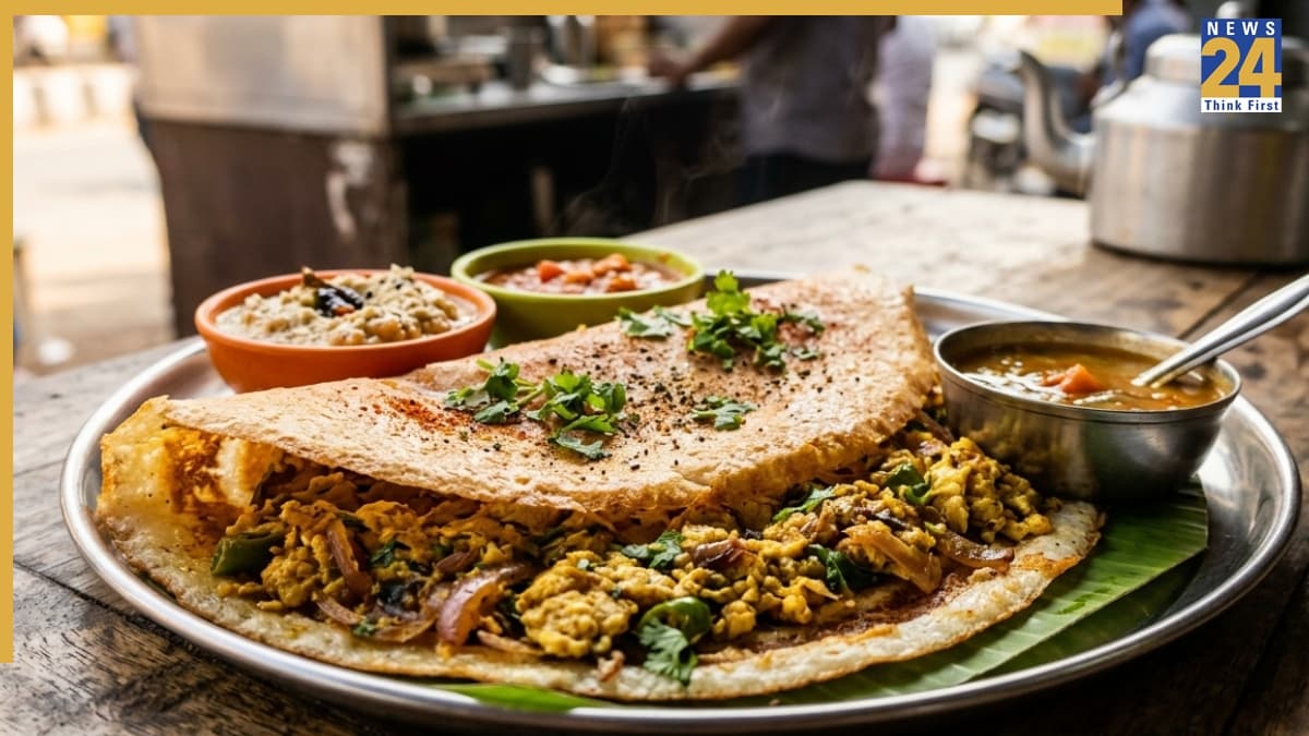 रोज वही नाश्ता खाकर हो गए हैं बोर? ट्राई करें प्रोटीन से भरपूर टेस्टी अंडा डोसा