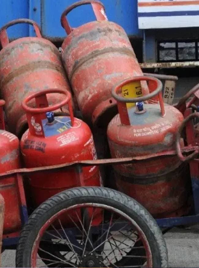 नए गैस कनेक्शन पर रोक लगी