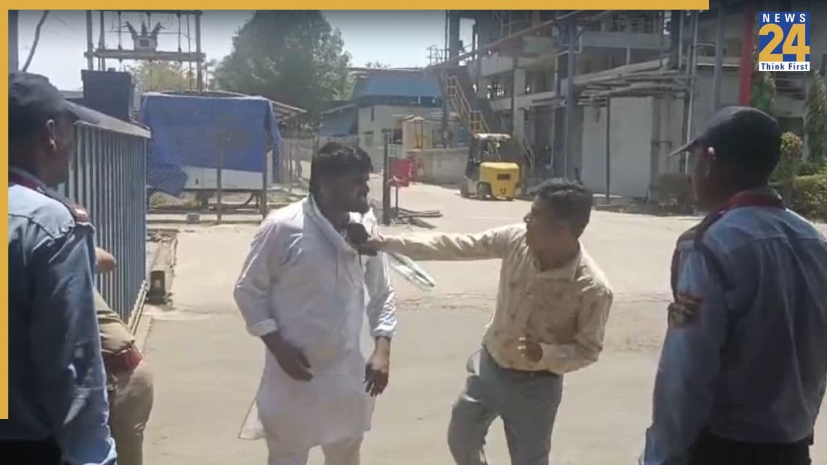 गुजरात : AAP विधायक को जड़ा थप्पड़, ब्लास्ट पीड़ित के परिजनों से भिड़े MLA, बीच सड़क पर हाई-वोल्टेज ड्रामा