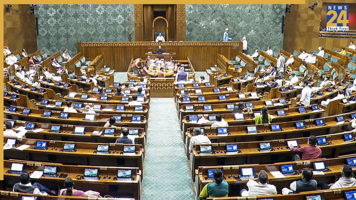 लोकसभा में 850 सीटें… मोदी सरकार के इस 'दांव' से कैसे बदलेगा संसद का चेहरा? दक्षिण में क्यों उठे विरोध के सुर