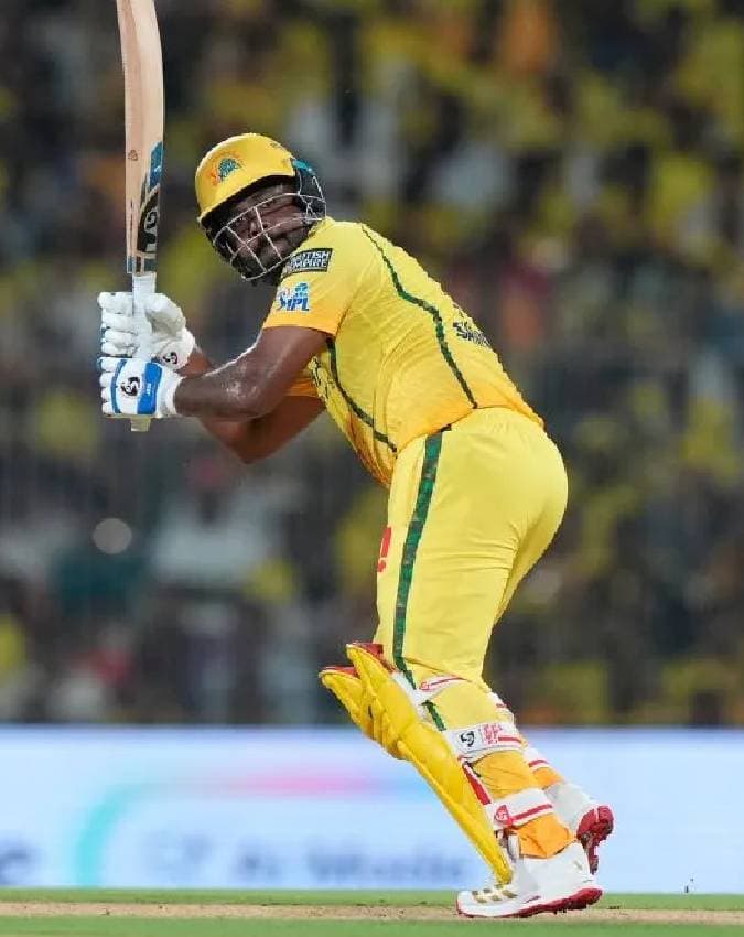 तीन IPL टीमों के लिए शतक बनाने वाले दूसरे बल्लेबाज