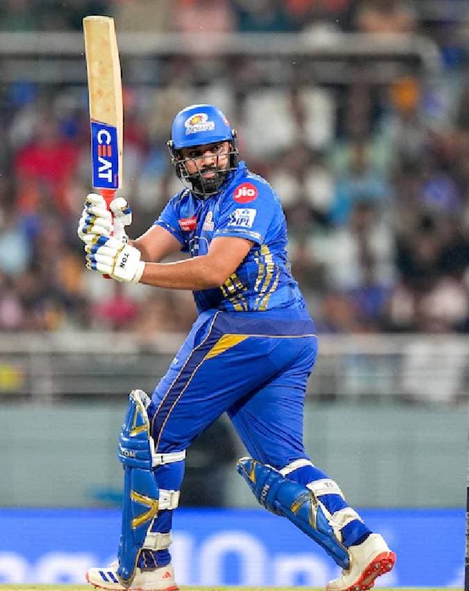 MI vs RCB मैच में किसने लगाए हैं ज्यादा छक्के?