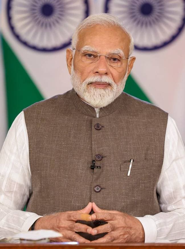 प्रधानमंत्री मोदी आईफोन का इस्तेमाल करते