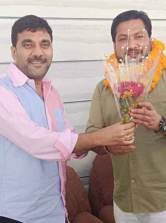पप्पू पांडेय पर जमीन कब्जाने के आरोप