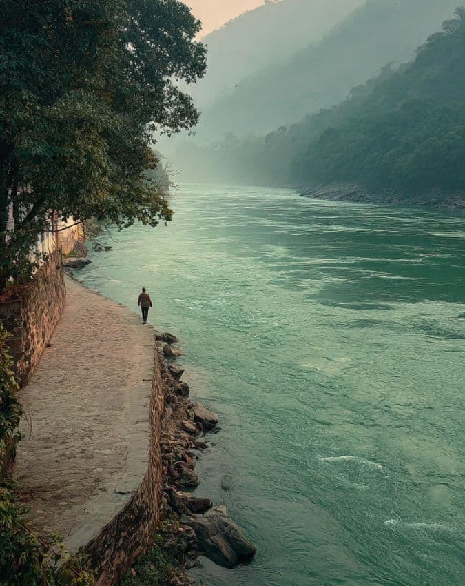 नदी किनारे फुर्सत के पल