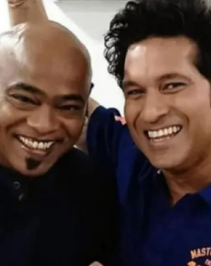 आज इलाज के लिए ले रहे हैं मदद 