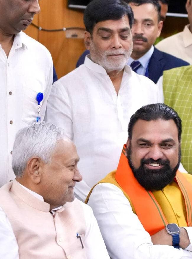 6. बिहारी संवेदकों को प्राथमिकता