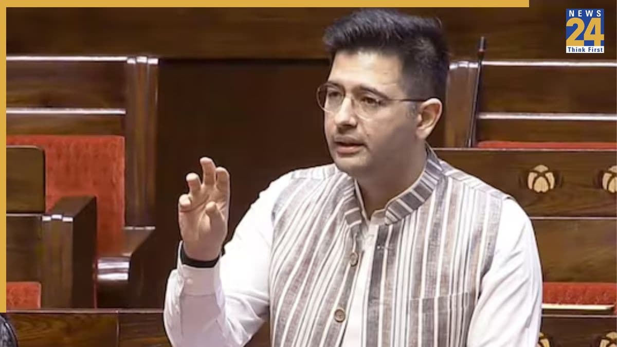 AAP नेता राघव चड्ढा को राज्यसभा में उपनेता पद से हटाए जाने की क्या थी वजह?