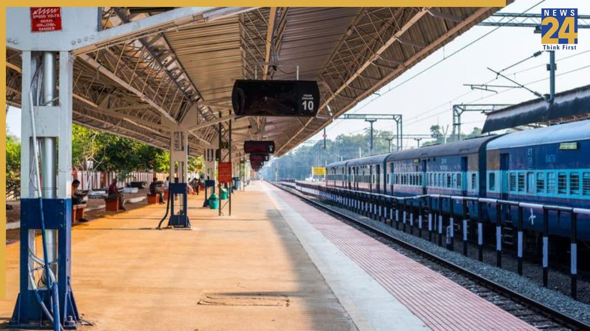 कैसे तय होती है Train की टाइमिंग? यहां जानिए एक प्लेटफार्म पर कितने अंतराल के बाद आती है दूसरी ट्रेन