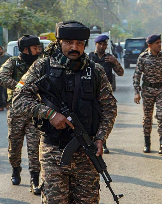 विदेश क्यों भेजता है भारत अपने सैनिक?