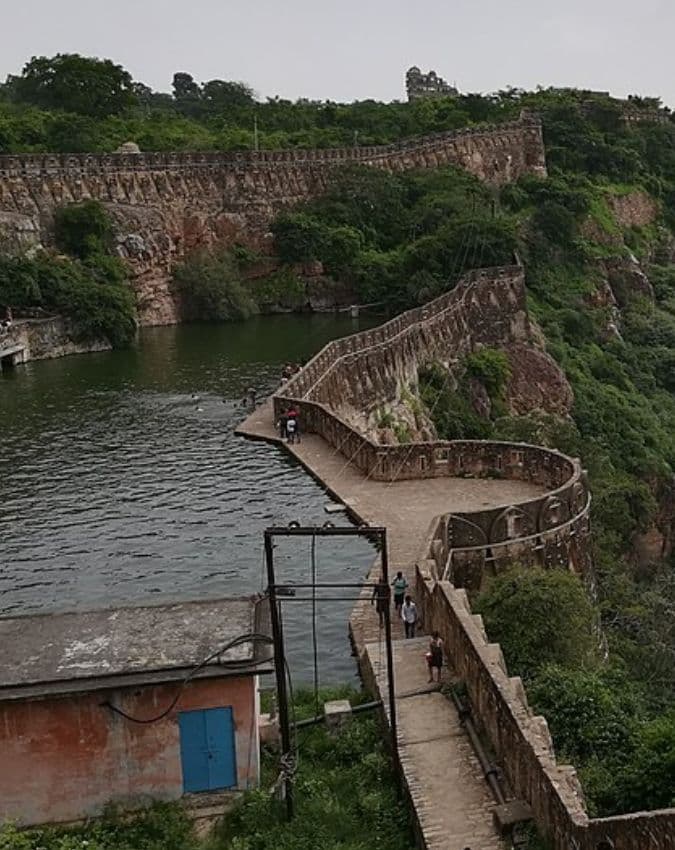 पानी की शानदार व्यवस्था