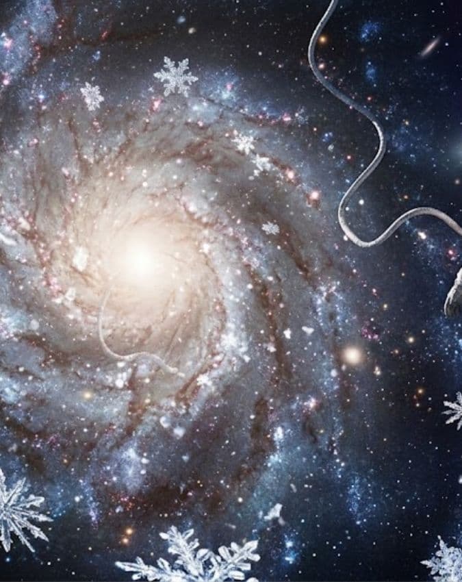 अंतरिक्ष में बर्फ किससे बनती है?