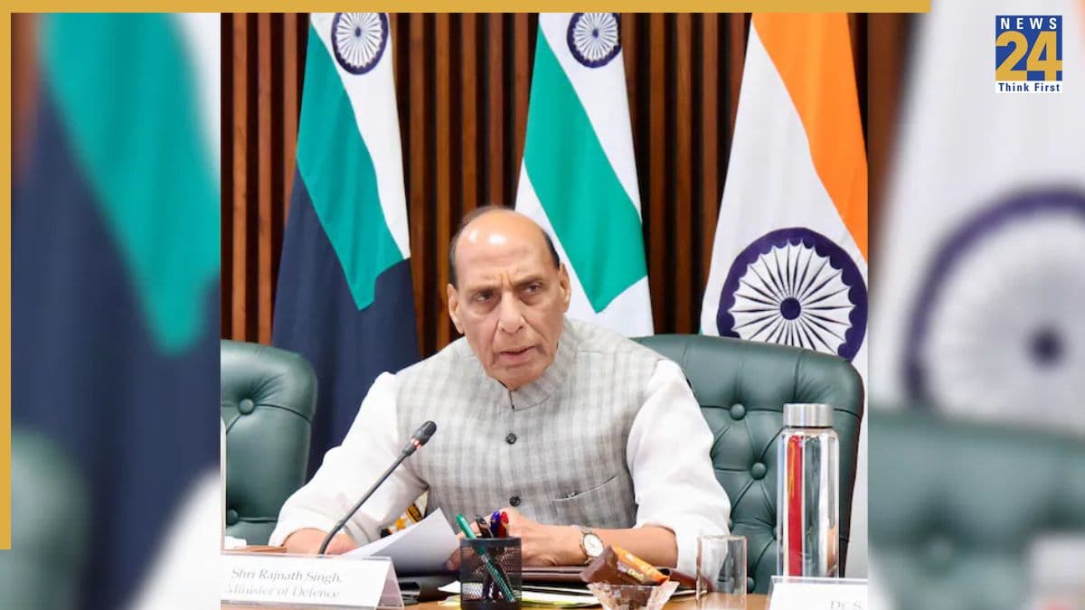 80 हजार करोड़ की डील से बढ़ेगी भारत की समुद्री ताकत, जर्मनी दौरे पर रक्षा मंत्री