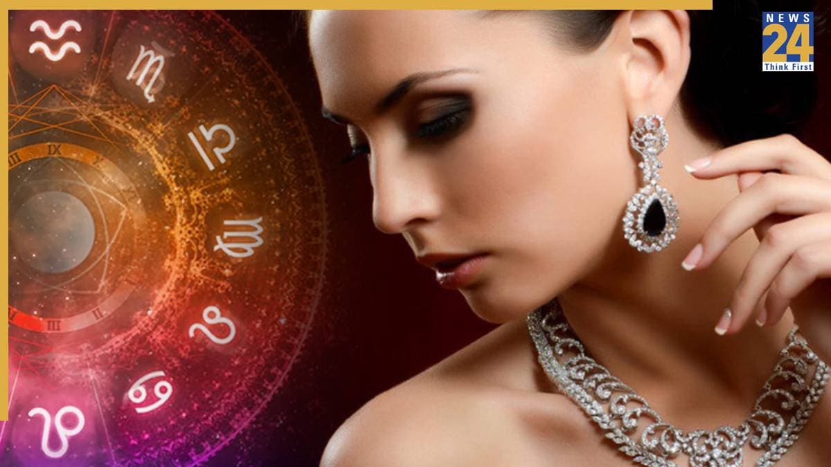 Silver Wearing Rules: इन 3 राशि के लोगों को नहीं पहनना चाहिए चांदी, अर्श से फर्श पर पहुंच सकता है किस्मत का सितारा
